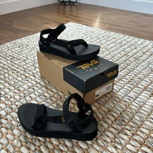 Teva Midform Black Sandals